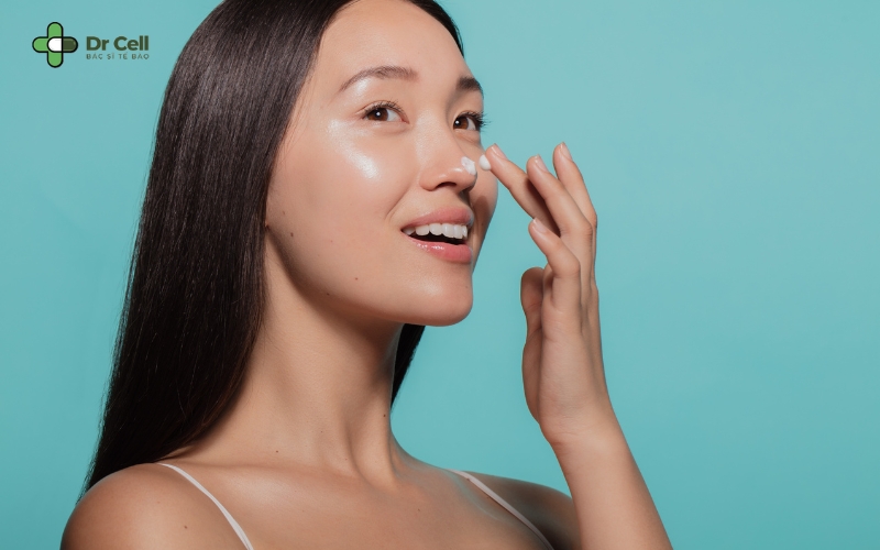 tại sao kem dưỡng ẩm cần cho da mụn ẩn