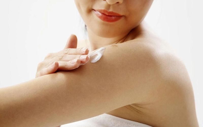 giải đáp thắc mắc kho chọn mua kem trắng da body